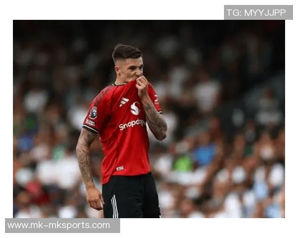 曼联全队团结一致支持阿莫林高层沟通彰显帅位稳定性 曼联全队团结一致支持阿莫林高层沟通彰显帅位稳定性