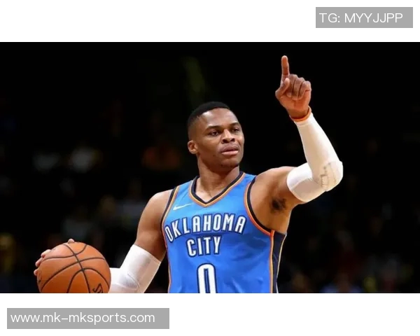 艾弗森盛赞威少全力以赴称其最像自己展现拼搏精神