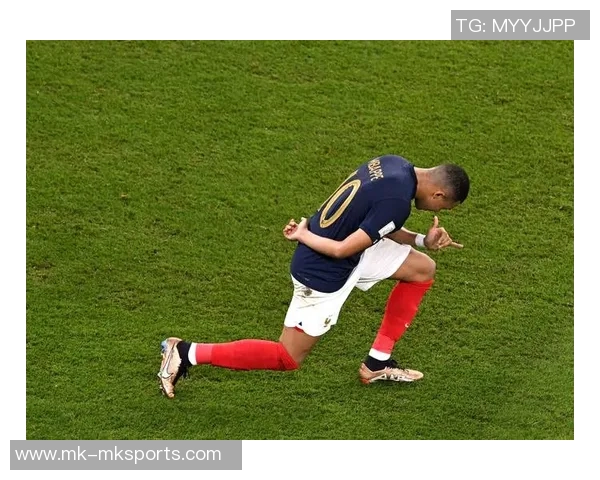 维卡里奥承认失误导致第二个丢球本想大脚解围却踢疵了