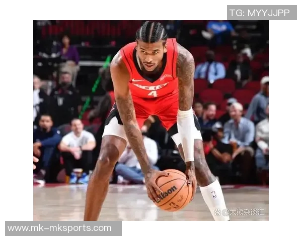 米切尔半场表现低迷仅得15分三分球命中率堪忧状态需提升 米切尔半场表现低迷仅得15分三分球命中率堪忧状态需提升