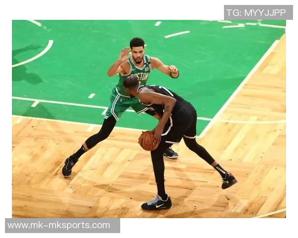 下半场体力不支KD18中6砍下20分第三节3次失误第四节3中0