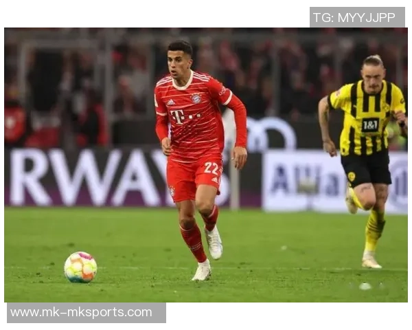 科贝电台报道坎塞洛已抵达巴萨明日将正式亮相引发球迷热议