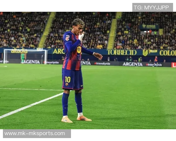 巴萨球员完成本周最后训练弗里克再次缺席引关注